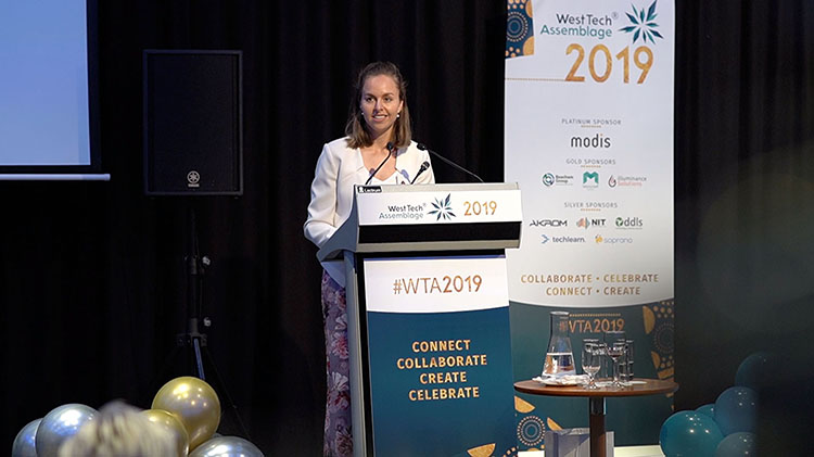 Shelley Cable on stage WTA 2019